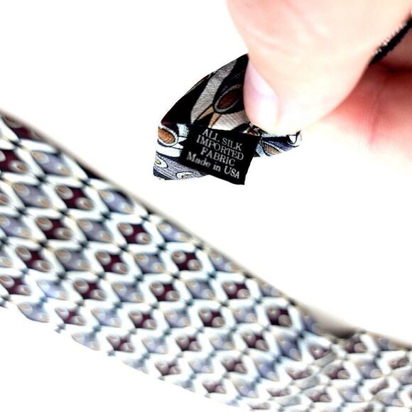 Martin Wong Red Silver Tan Print Short Wide Silk Tie - Picture 4 of 6